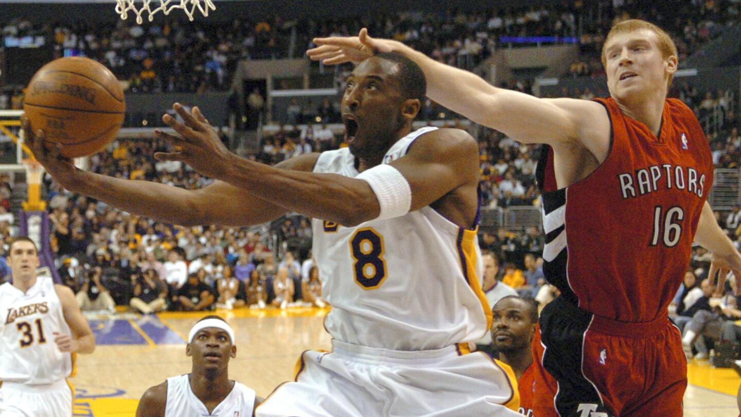 AP Was There Kobe Bryant channels Wilt scores 81 points AP News